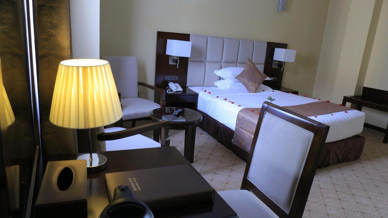 אדיס אבבה Berlottue Hotel מראה חיצוני תמונה